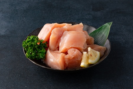 ＜【定期便全3回】宮崎県産若鶏皮なしむね肉一口カット小分け（300g×10P）総量3.0kg×3回　総重量9kg＞【MI191-mk】【まきの屋】