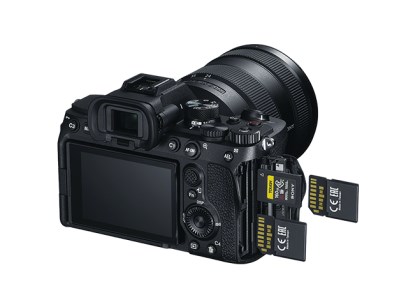 ソニー デジタル 一眼 カメラ α7 IV (ボディ＋ズームレンズキット) ILCE-7M4K [9月末掲載終了] SONY 撮影 写真 動画 ミラーレス [0318]