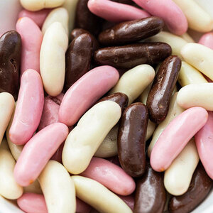 ミックス柿の種チョコ 1050g 350gｘ3袋 11月～3月発送　チョコレート チョコ ミックス 柿の種 スイーツ お菓子 おかし おつまみ セット 食べ比べ ギフト 兵庫県 伊丹市