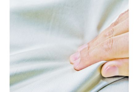 ダイアナ掛け布団 シングル(中綿・英国羊毛100%/襟と内側・綿ボア/表面テンセル100%) [0011]