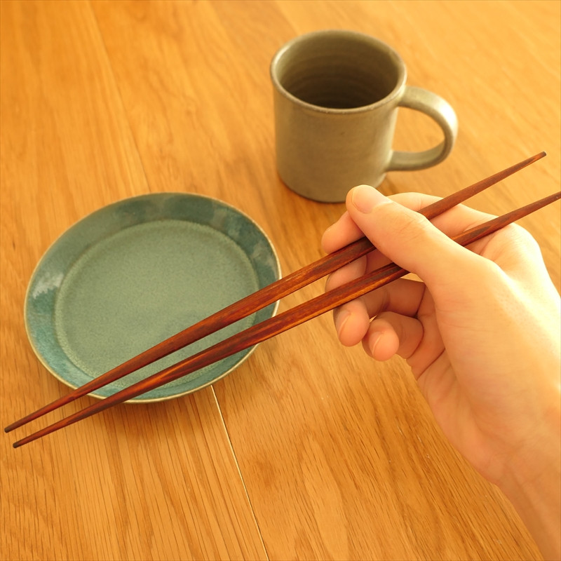 
            南足柄の漆工房が丹精込めて仕上げた利休箸 ヒノキ箸あしかり【 箸 おはし 神奈川県 南足柄市 】
          