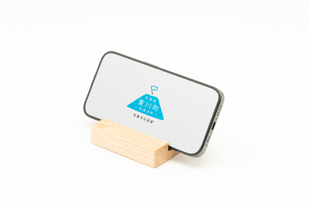 木のぬくもりを感じるスマホスタンド4色セット