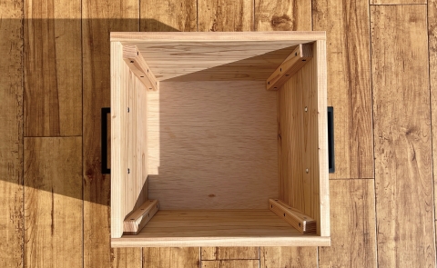 シダーBOX（鉢カバー）有刺鉄線レーザー刻印