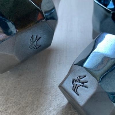 ふるさと納税 瑞浪市 つばめ工房　 黒土　酒器3点セット(プラチナブルー) |  | 02