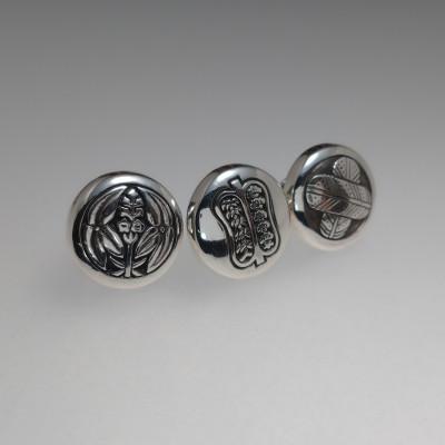 ふるさと納税 福山市 福山城歴代藩主 家紋ラペルピン【家紋C:阿部家】 |  | 02