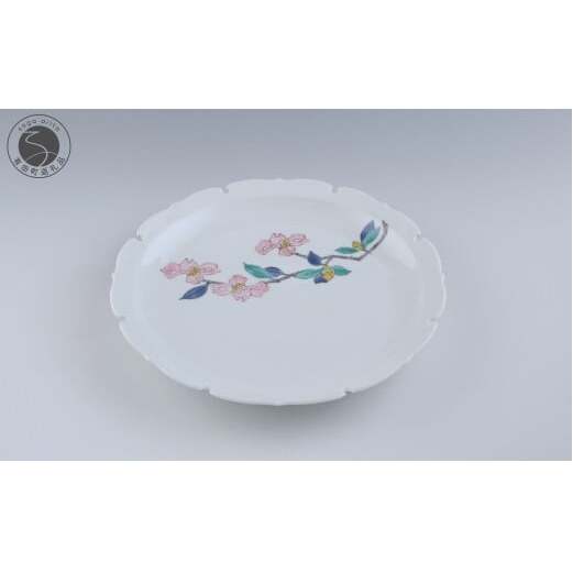 有田焼 雪輪皿 22cm〈山茶花文〉【赤絵白磁硯処 雪月花】食器 器 うつわ 取り皿 皿 菓子皿  50000円 5万円 di009
