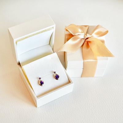 ふるさと納税 甲府市 【ジュエリー】K10 イエローゴールド アメシスト 縁どり ピアス 保証書付 SE-2861 |  | 03