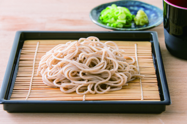 B99　出汁文化のまち伊予のそば6束・めんつゆ2本セット