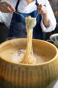 横浜ベイホテル東急　オールデイダイニング「カフェトスカ」ディナーブッフェペアご招待券