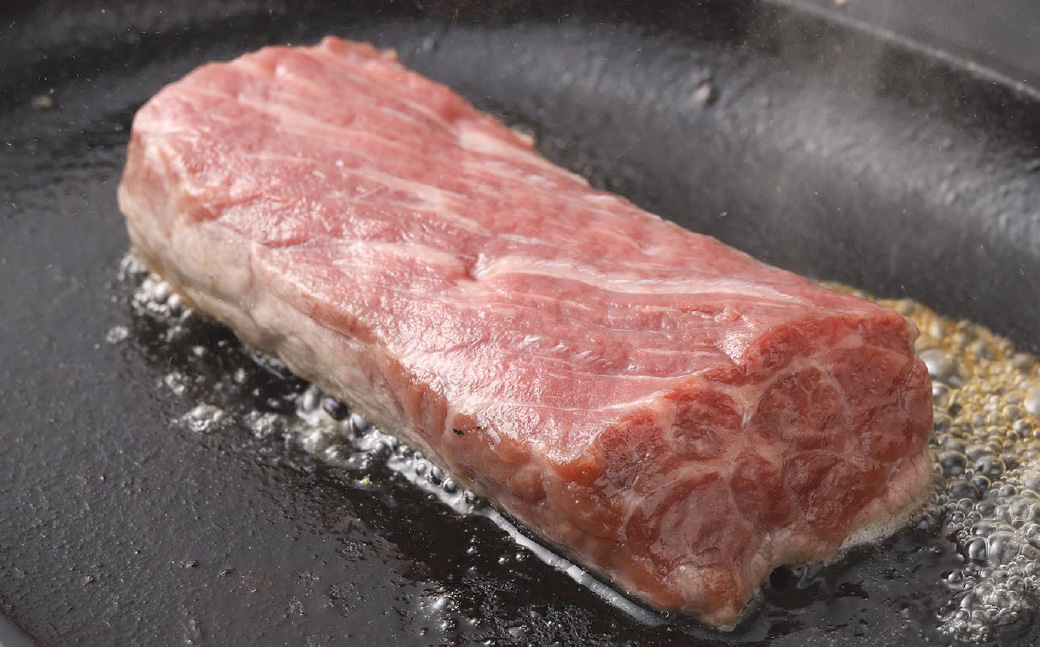 【2ヶ月毎5回定期便】 くまもとあか牛 モモステーキ 計約1.5kg（約300g✕5回） 牛肉 お肉 和牛