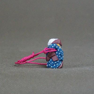 ふるさと納税 宇治市 宇治茶の木人形(根付)極小 |  | 02