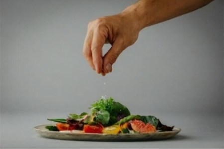 「料理人が作る父母ケ浜の塩セット」粗塩(Arare)50g×2袋、細塩(Konayuki)50g×2袋、満月の塩(Mangetsu)50g×1袋