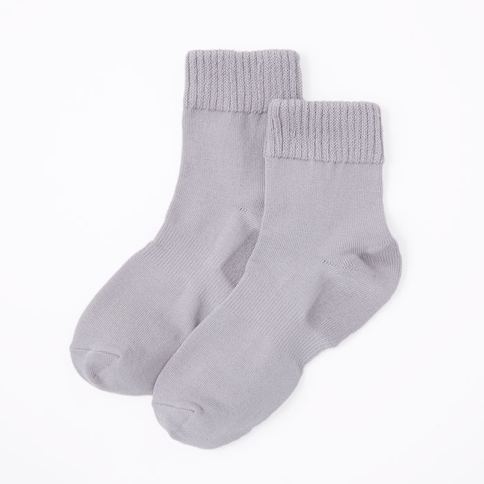 足首ゆったり 米ぬか かかとケア靴下(23～25cm) :グレー レディース 保湿 かかとひび割れ  日本製 乾燥肌 敏感肌 ガサガサ 足裏 ひび割れ 角質ケア  温活 冷え性 ギフト 鈴木靴下：23