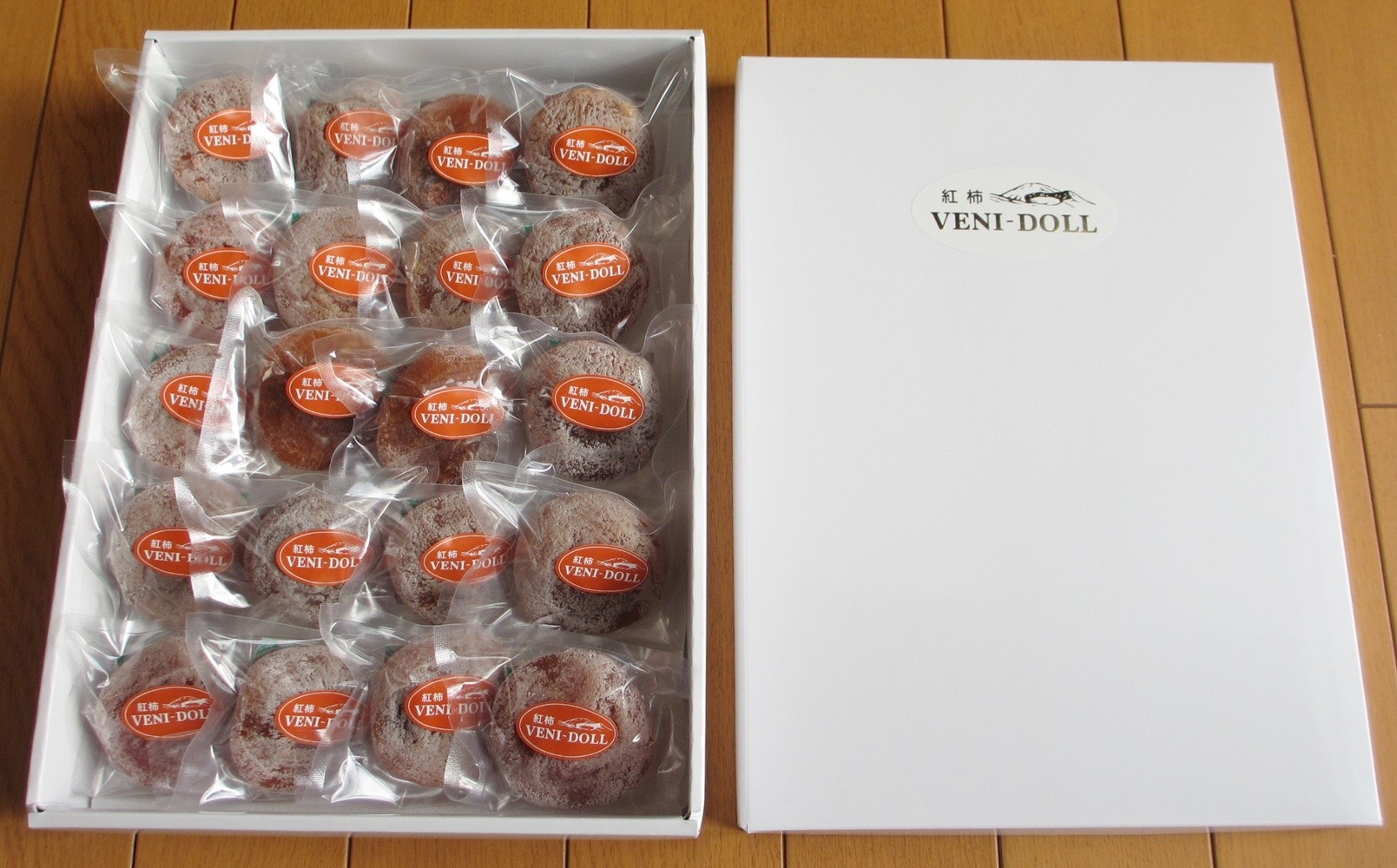 
                  べ二ドール（遠赤外線仕上げ乾燥紅干し柿）２０個入り　0085-2606
                