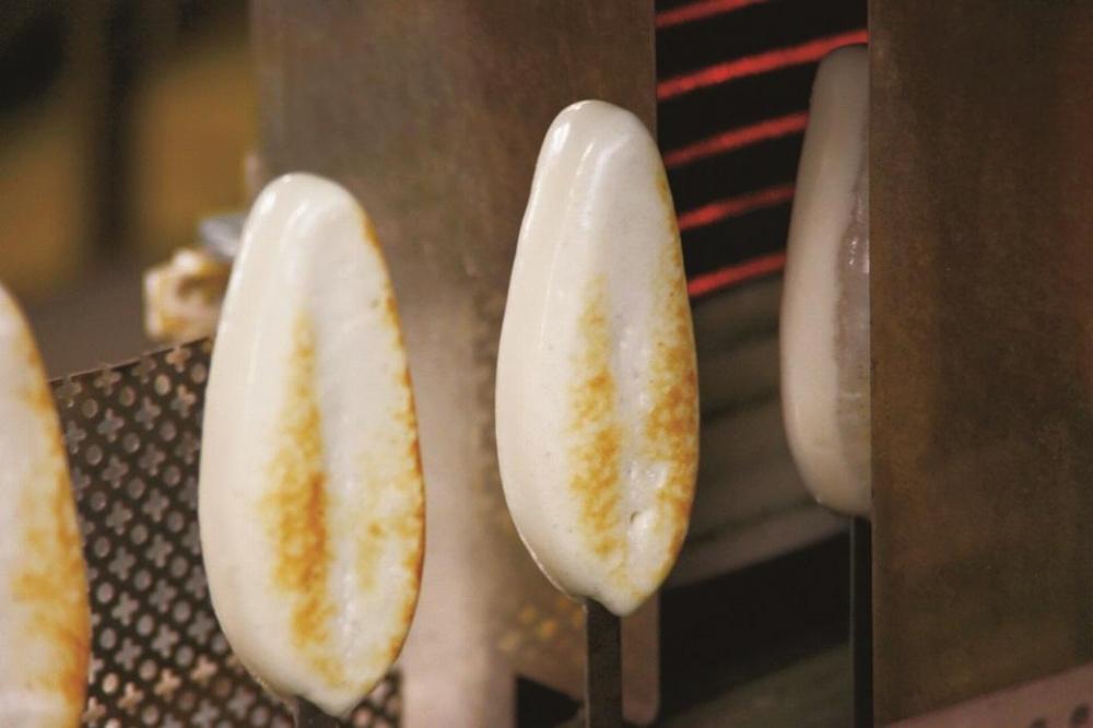 鐘崎 仙台名産笹かまぼこ 大漁旗10枚箱 大漁旗90g×10枚【練り物 魚介類 水産 食品 人気 おすすめ 送料無料】