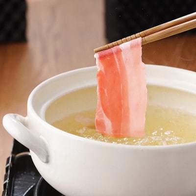 【お歳暮・のし付き】鹿児島県産黒豚づくし(黒豚しゃぶしゃぶ・鹿籠豚ハンバーグ) A8-42S【配送不可地域：離島】【1459855】