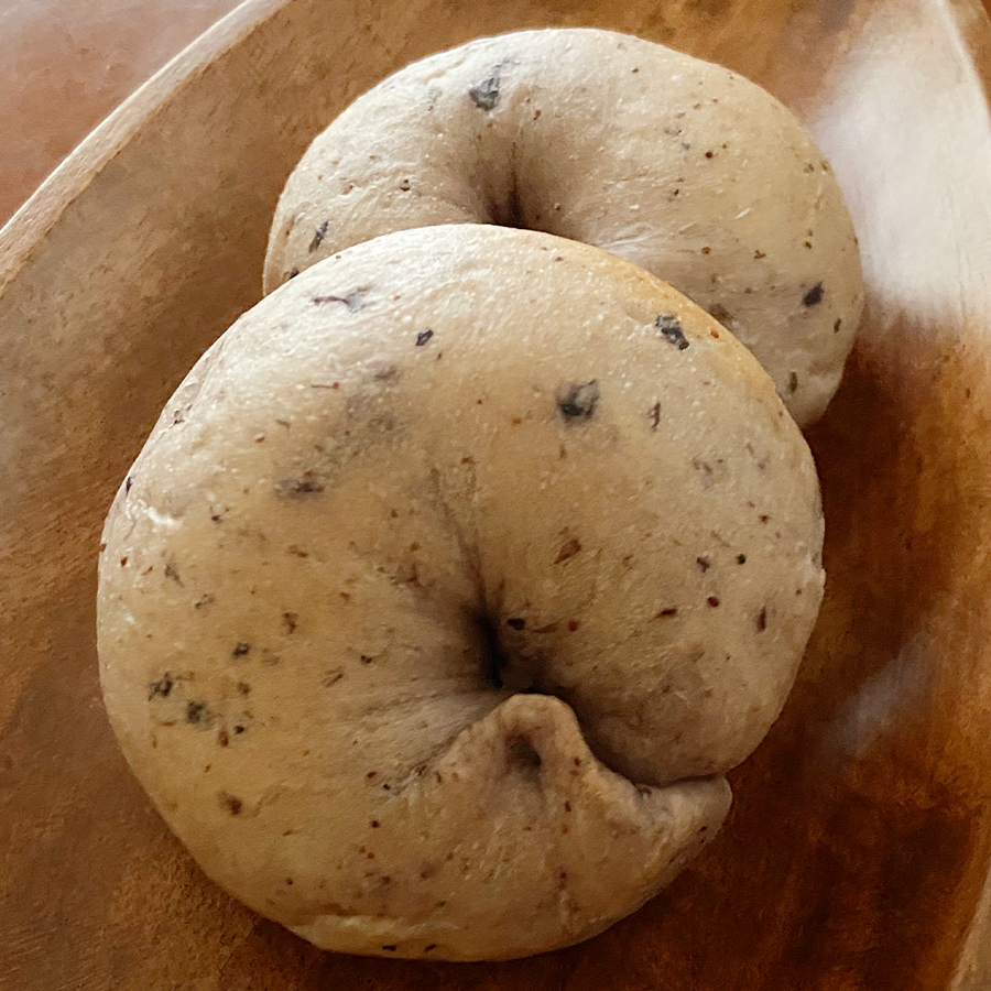 [ふわもちベーグル] 8種 18個セット (プレーン・黒糖・全粒粉・クミン・チョコ・ブルーベリークリームチーズ・おたのしみ)｜パン 冷凍 朝食 保存食 手作り もちもち 低カロリー 冷凍パン おやつ 