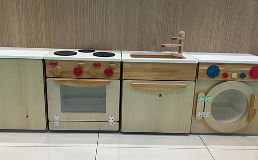 木のぬくもり　ままごとキッチン4種【洗濯機・冷蔵庫・レンジ調理器・流し台】＜出荷時期：受注発注のため、申込後2か月前後で出荷＞おもちゃ 玩具 収納 赤ちゃん おもちゃ 男の子 女の子 木製 ままごと 