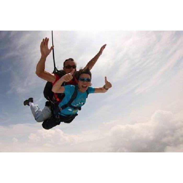 【ふるさと納税】【撮影込み】体験スカイダイビング（10時の部限定）【券 人気 おすすめ 】