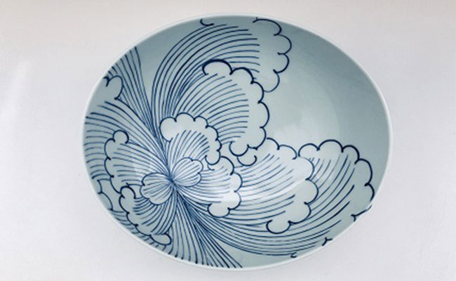 【ふるさと納税】有田焼 BOTAN楕円盛鉢 しん窯・青花 食器 器 うつわ 陶磁器 皿 ギフト 贈答 35000円 3.5万円 A35-428