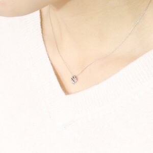 K10WG　四つ葉クローバー　ダイヤモンド　ペンダント