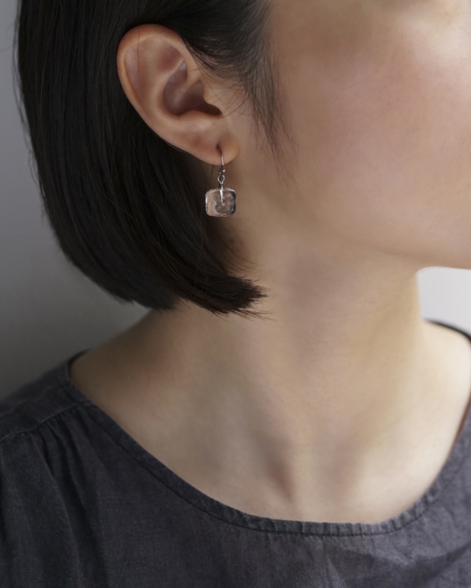 HARIO ピアス アイス［HAA-I-002］ ※離島への配送不可｜耐熱 ガラス アクセサリー ハリオ ランプワークファクトリー 職人 繊細 フォーマル カジュアル きれいめ おしゃれ 20代 30