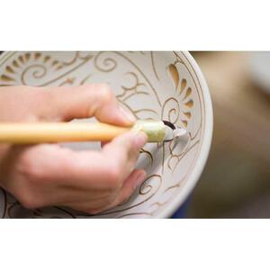 ＜受注生産品＞唐草手碗＜墨＞｜沖縄　やちむん　人気