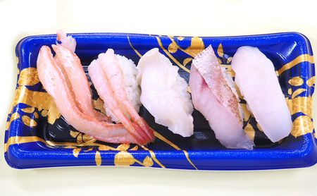 富山のお寿し5種5貫盛り「黒部」地甘えび、カワハギ、のどぐろ、紅ズワイ蟹、活バイ貝 お寿司 甘海老 あまエビ 魚貝類 