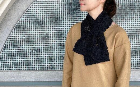 差し込み ショートマフラー アラベスク柄 ( ブラック ) | マフラー