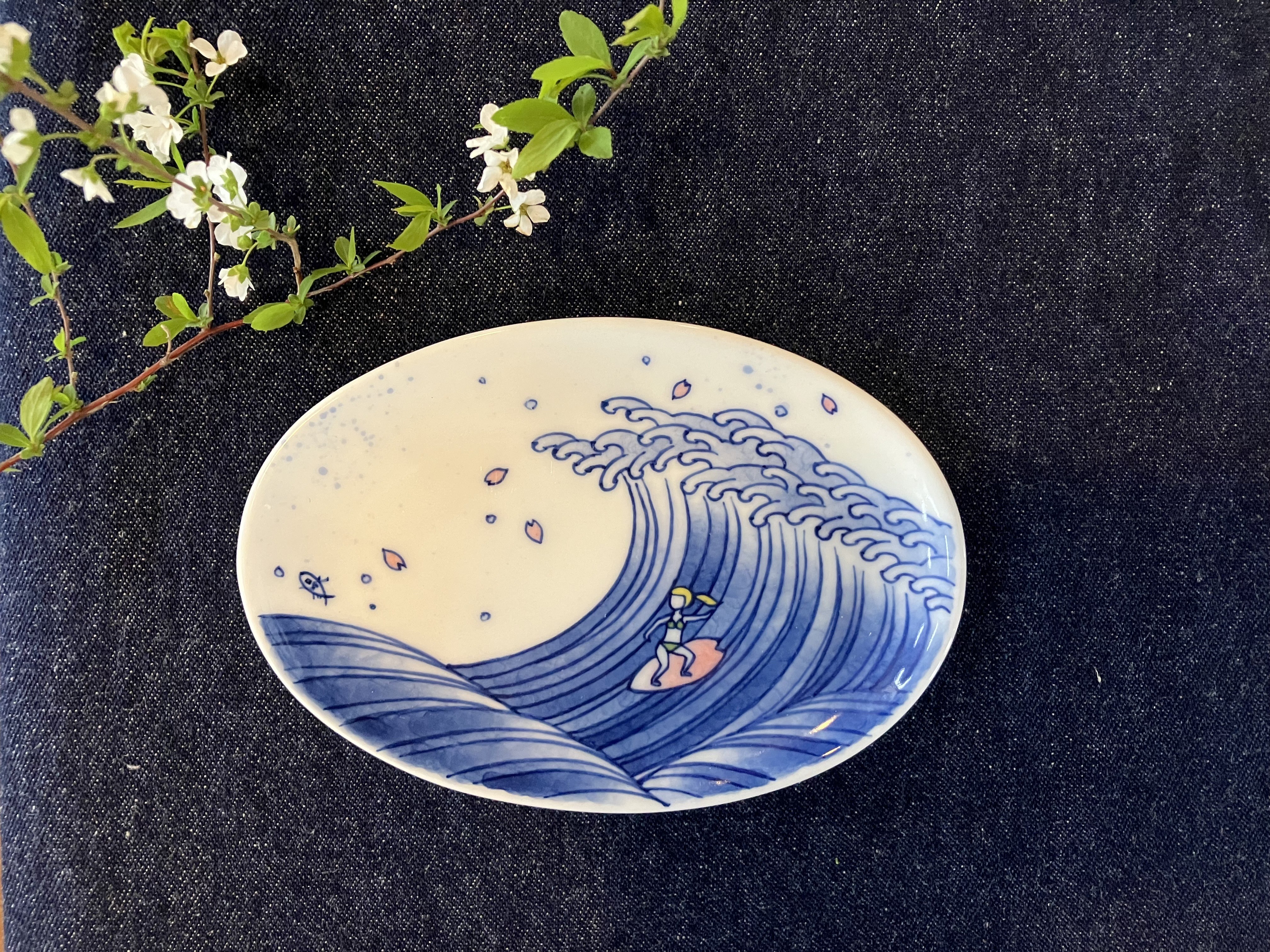 
                  【伝統工芸士・陶磁器作家 太田早紀】ナミノリコ 波乗り四季 豆皿 4枚セット
                