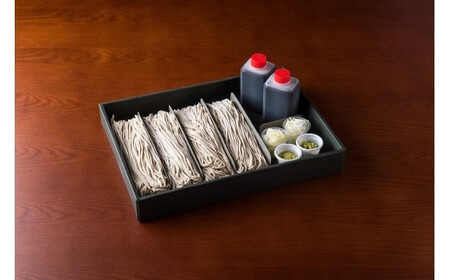 【年越し限定：12月30日発送】石臼挽き 手打ち蕎麦 (そばつゆ＆薬味付き) 年越しそば 8食分 岩手県 北上市 H0043-02