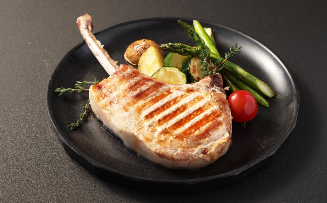 【全6回定期便】長崎県産「競り美豚」トマホーク ロース ステーキ 計600g (300g×2) ／ 競美豚 競り美豚 肉 お肉 豚肉 国産