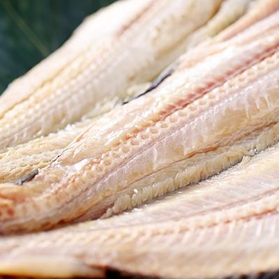 ふるさと納税 釧路市 釧路福司 北海道のお米で造った特別純米酒とお魚のセット ふるさと納税 酒 魚 F4F-0532 |  | 02