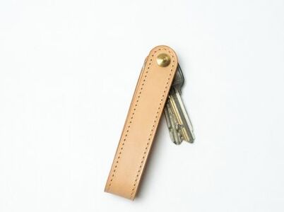 革製品に独特の個性と高級感を与える【生成】キーホルダー
