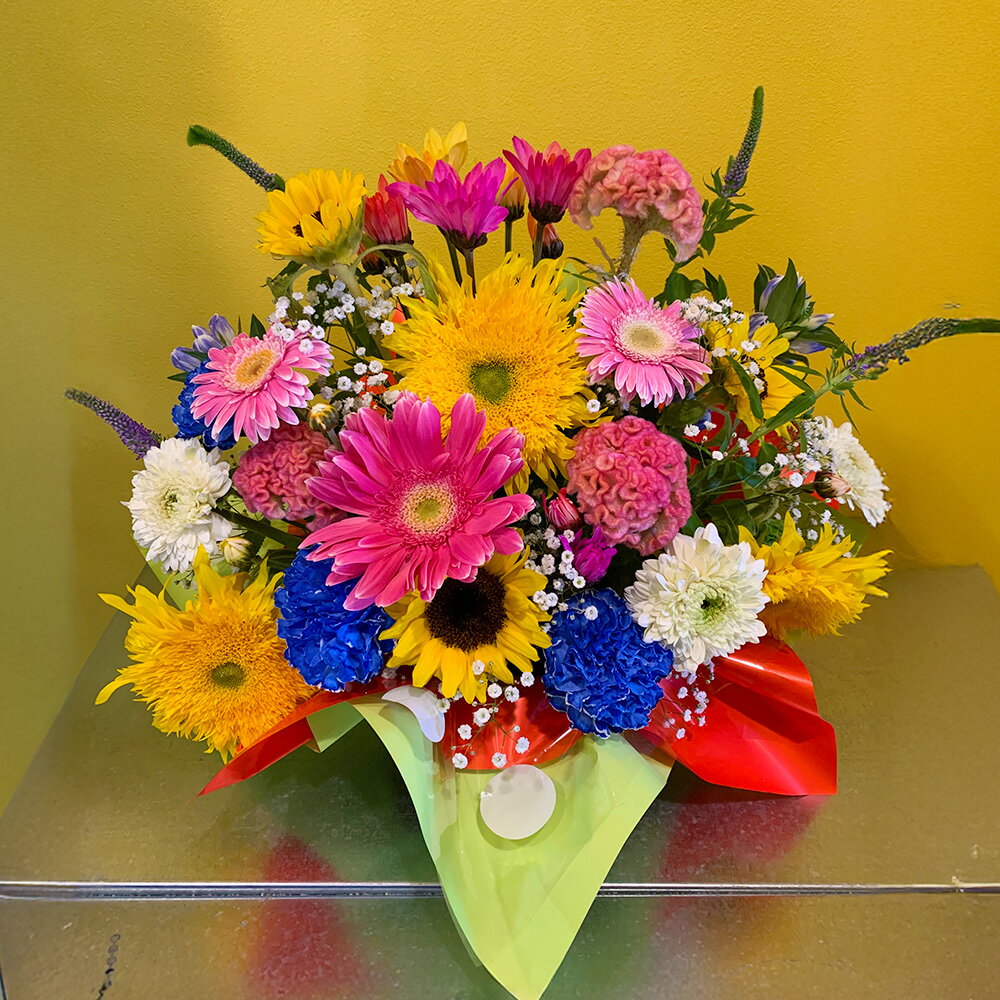 【ふるさと納税】【選べるサイズ】 季節のお花のフラワーアレンジメント Sサイズ / Mサイズ お花 花 アレンジメント 季節の花 旬の花 葉物 花束 インテリア 飾り プレゼント 贈り物 冷蔵 大阪府 阪南市 送料無料