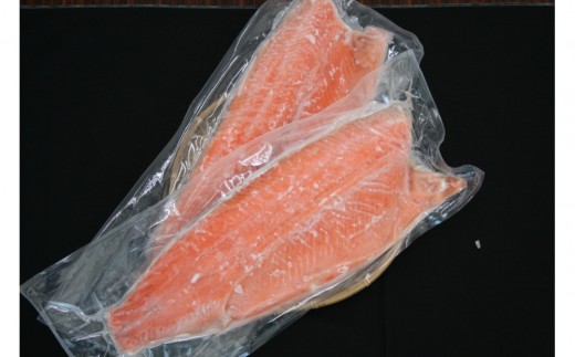 
                  トラウトサーモンフィーレ (計2.5kg・2枚入) | サーモン トラウトサーモン フィーレ 切身 海鮮 魚介 魚介類 冷凍 保存 大容量 家庭用 お取り寄せ グルメ 人気 おすすめ 鳥取県 境港市
                