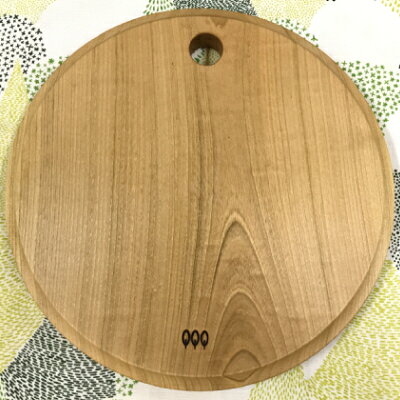 【ふるさと納税】十勝の樹々のうつわ 天然木製 カッティングボード 丸型 24cm 工芸品 まな板 調理器具