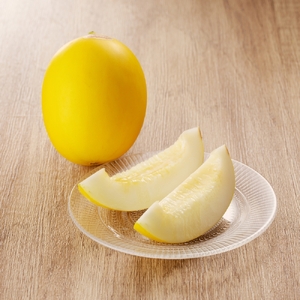 旬のフルーツ定期便（4回）【Z095】