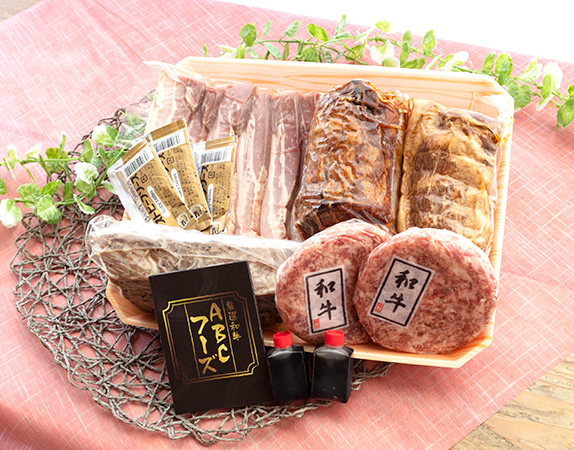 肉 5種 セット 詰め合わせ ローストビーフ ハンバーグ パンチェッタ 焼豚 煮豚 和牛 豚肉 お歳暮 御歳暮 プレゼント 贈答 熨斗 御中元 お中元 夏ギフト 熨斗 おかず おすすめ お弁当 人気