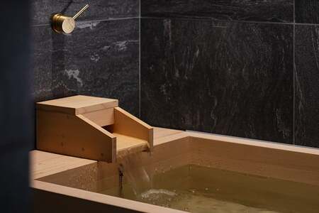 白井屋ホテル 2名様宿泊招待券 ジャスパー・モリソンルーム 2食付 the restaurant ディナー付｜ ホテル 宿泊 アート 五感 刺激 アートホテル イギリス プロダクトデザイナー ジャスパ