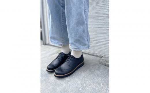 軽量メダリオンシューズ　22.0～24.5cmまで