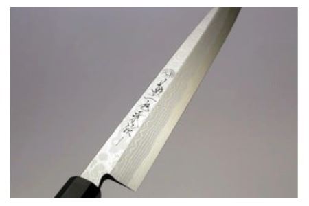 柳青鋼墨流し包丁 菊一文珠四郎包永 高級包丁 黒檀柄さや付 9寸 B-19