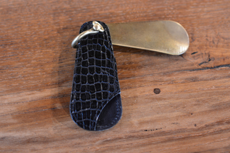 shoesHorn(クロコダイル)｜栃木県 益子町 ふるさと納税 日用品 クロコダイルレザー 鰐皮 革 シューホーン 靴ベラ ナイルワニ 栃木レザー（BB020）