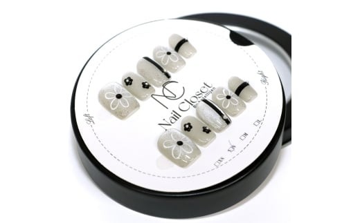 ネイルチップ　ミディアム【夜咲】Lサイズ　Antellijan大宮ネイルサロンのハンドメイド　M6-L