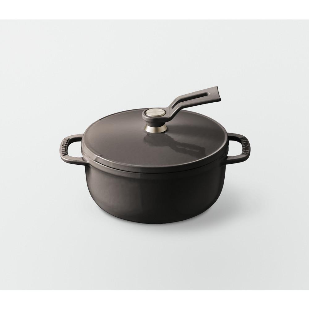 【ふるさと納税】オーブンポット2 MINI 14cm【ヘーゼルナッツブラウン】（セルフスタンディングリッド） | 鍋 なべ ホーロー鍋 調理器具 キッチン用品 バーミキュラ VERMICULAR ガス火 ガス IH IH対応 エナメル加工 高級感 おしゃれ 無水調理 煮込み 人気 おすすめ 送料無料