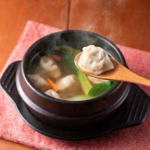 【たっぷり約90個以上】もちもち水ぎょうざ＆スープセット(600g×3)《 水餃子 スープ ひとくち水餃子 セット 大容量 小分け おつまみ 》【2400I15930】