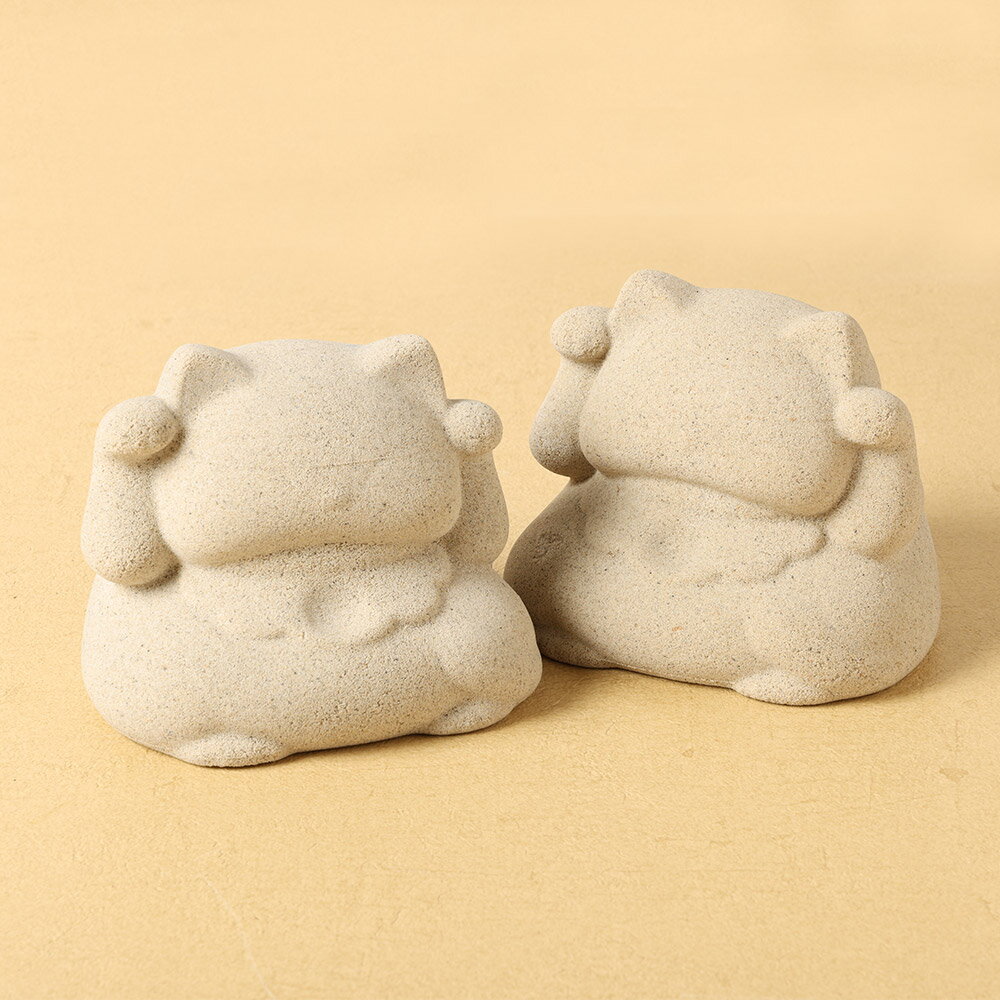 【ふるさと納税】桑名鋳物の中子屋さんが作った招き猫（お絵描き招き猫） 2個 無地 デザインなし 招き猫 まねきねこ ネコ 猫グッズ 置物 オブジェ インテリア 小物 雑貨 三重県 桑名市 送料無料