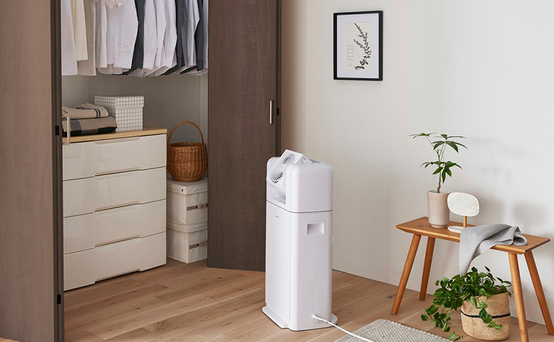 サーキュレーター付衣類乾燥除湿機 8LIJDC-N80-W ホワイト アイリスオーヤマ