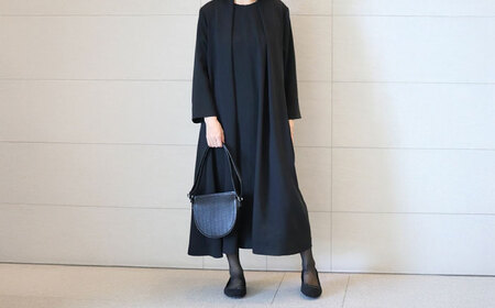 洗えて、たためて、シワにならない！ブラックフォーマル　寄り添うワンピース ブラックフォーマル ゆったり ストレッチ ワンピース レディース 岐阜市 / スポット[ANGD005]