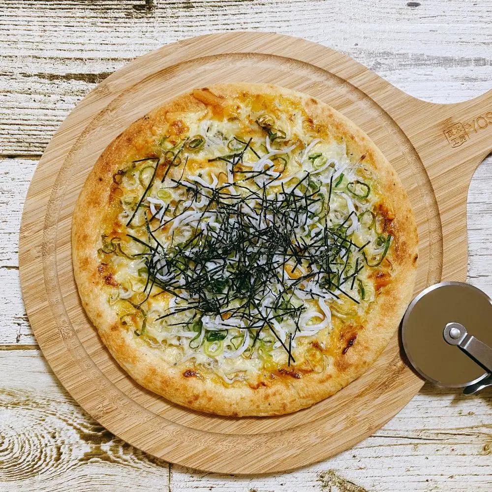 しらすピザ 1枚 / pizza シラス 冷凍 簡単調理 和風 産地直送 お取り寄せ 和歌山【dig205】 